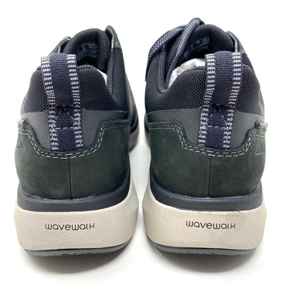 CLARKS WOMEN'S WAVE 2.0 LACE WATERPROOF ATHLETIC SHOE Black - Picture 5 of 8